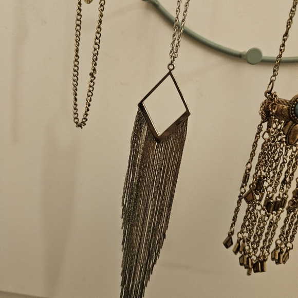 NECKLACE BUNDLE - Picture 2 of 9